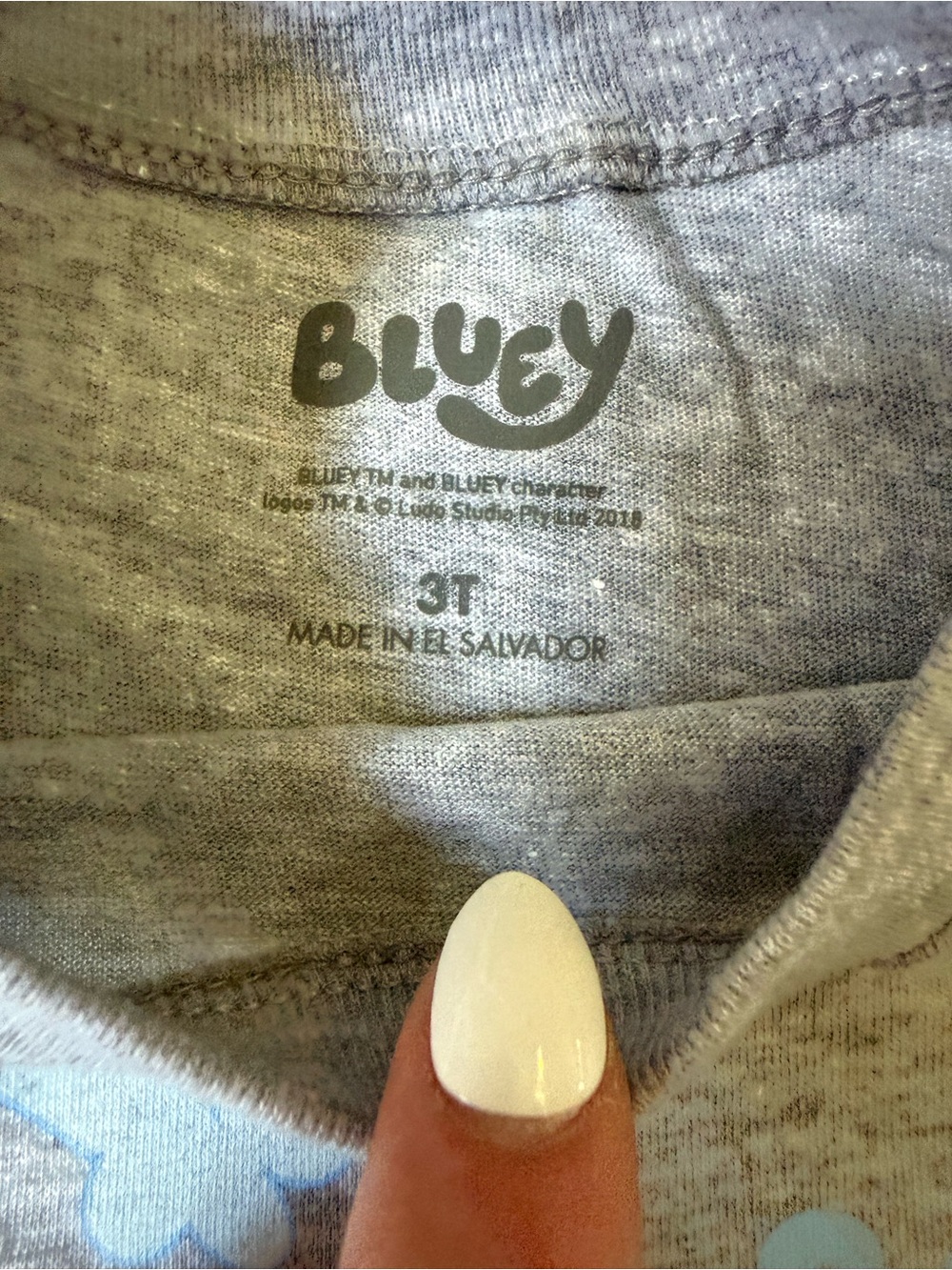 NWT OLD NAVY / BLUEY LIGHT GRAY GRAPHIC SHORT SLEEVE T-SHIRT SIZE 3T - Picture 5 of 5